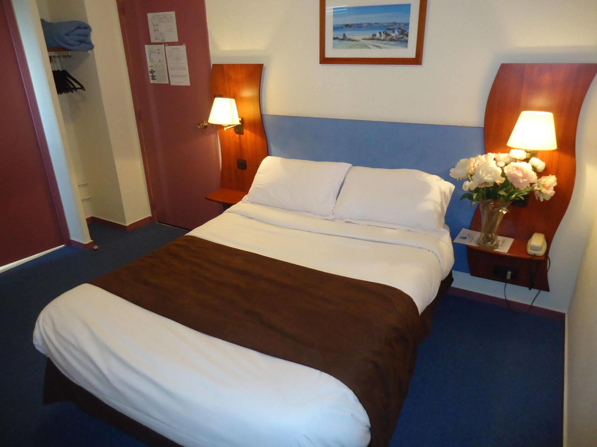 Hotel Estuaire Сен-Бревен-ле-Пен Екстериор снимка
